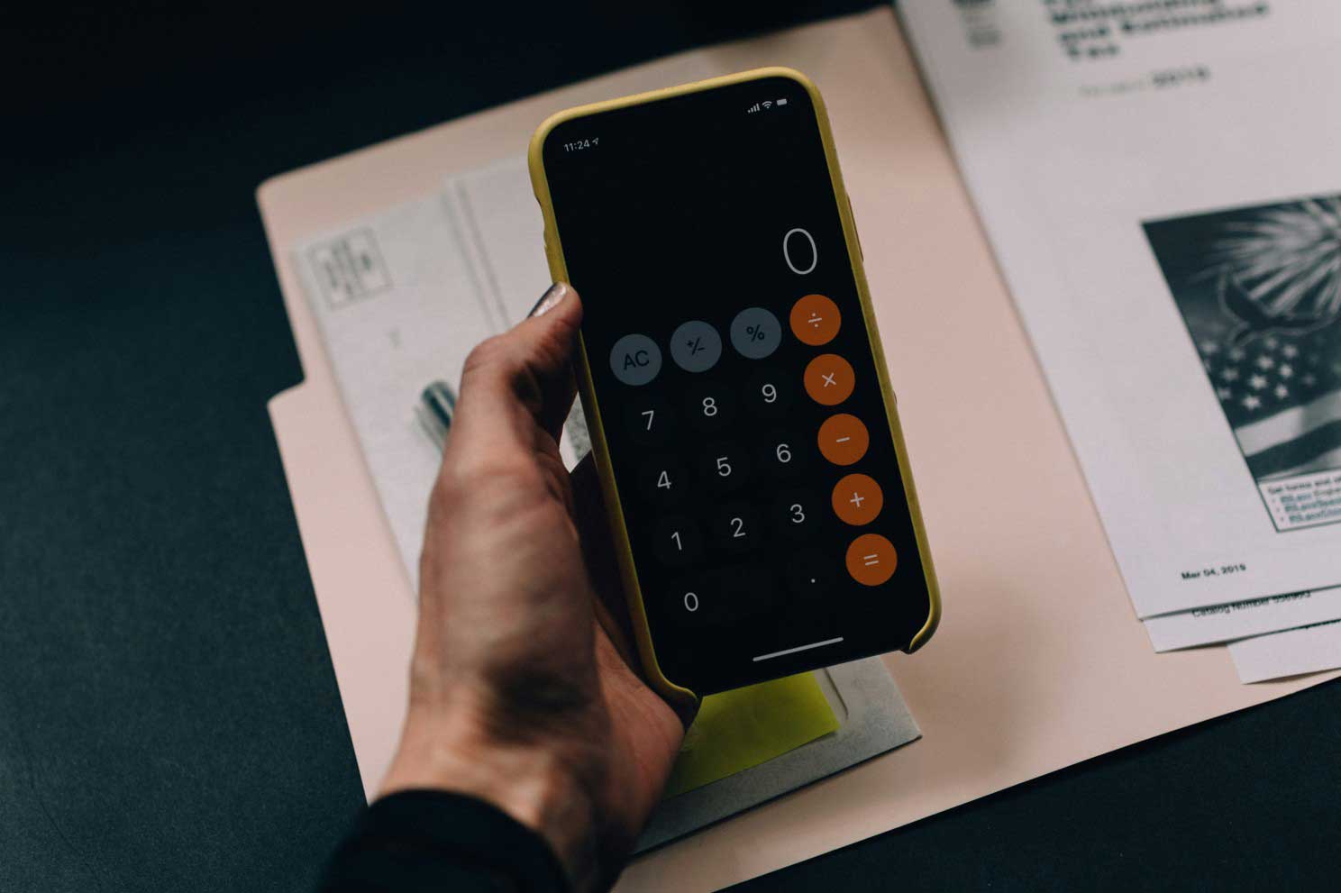 Steps to starting a nonprofit including budgeting, team and operations.