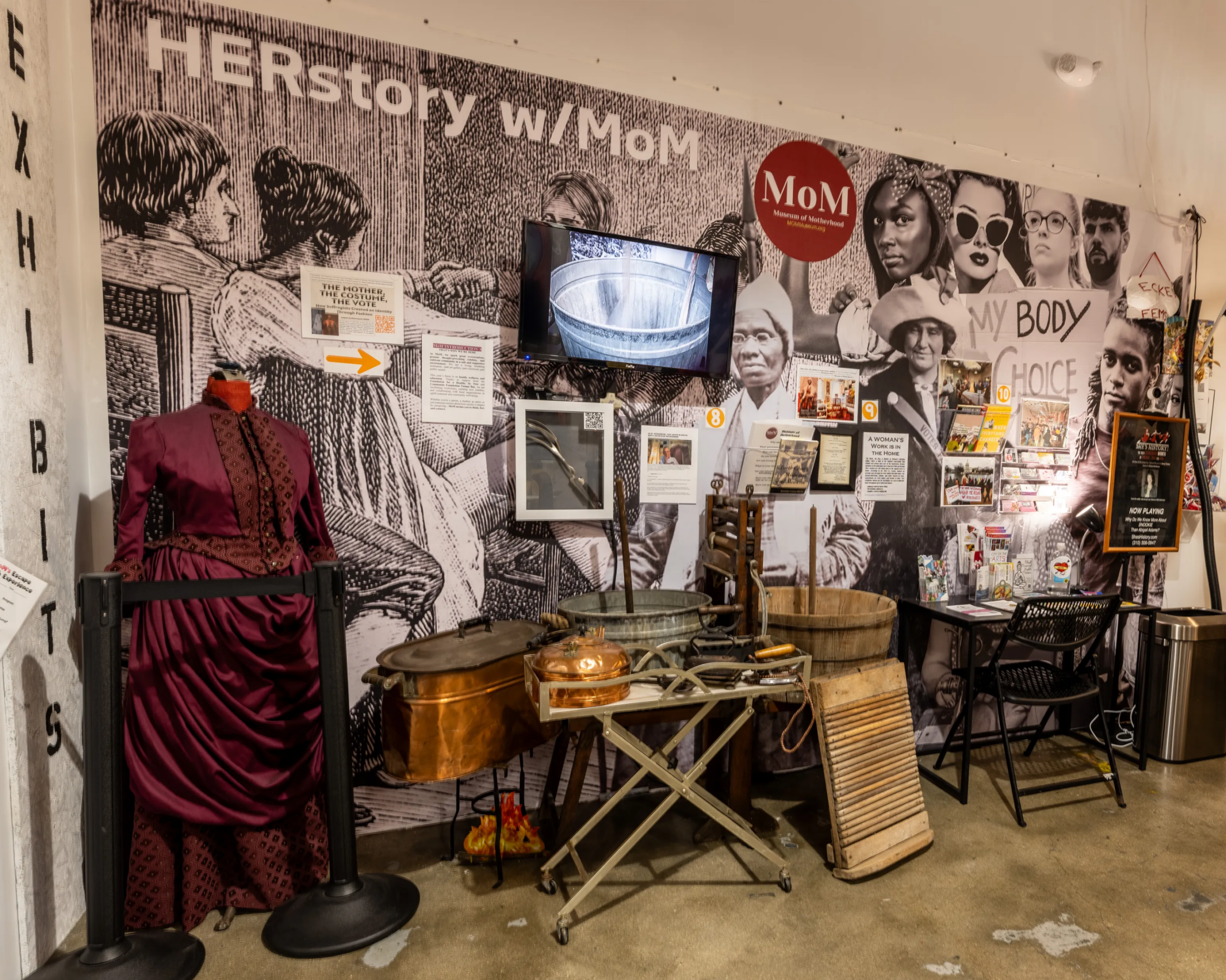 MoM HERstory Wall